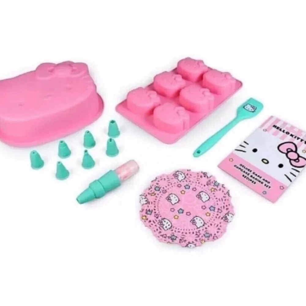 Hello Kitty Sanrio Deluxe Cake and Cupcake Real Baking Set, NEW in box, 23 pcs